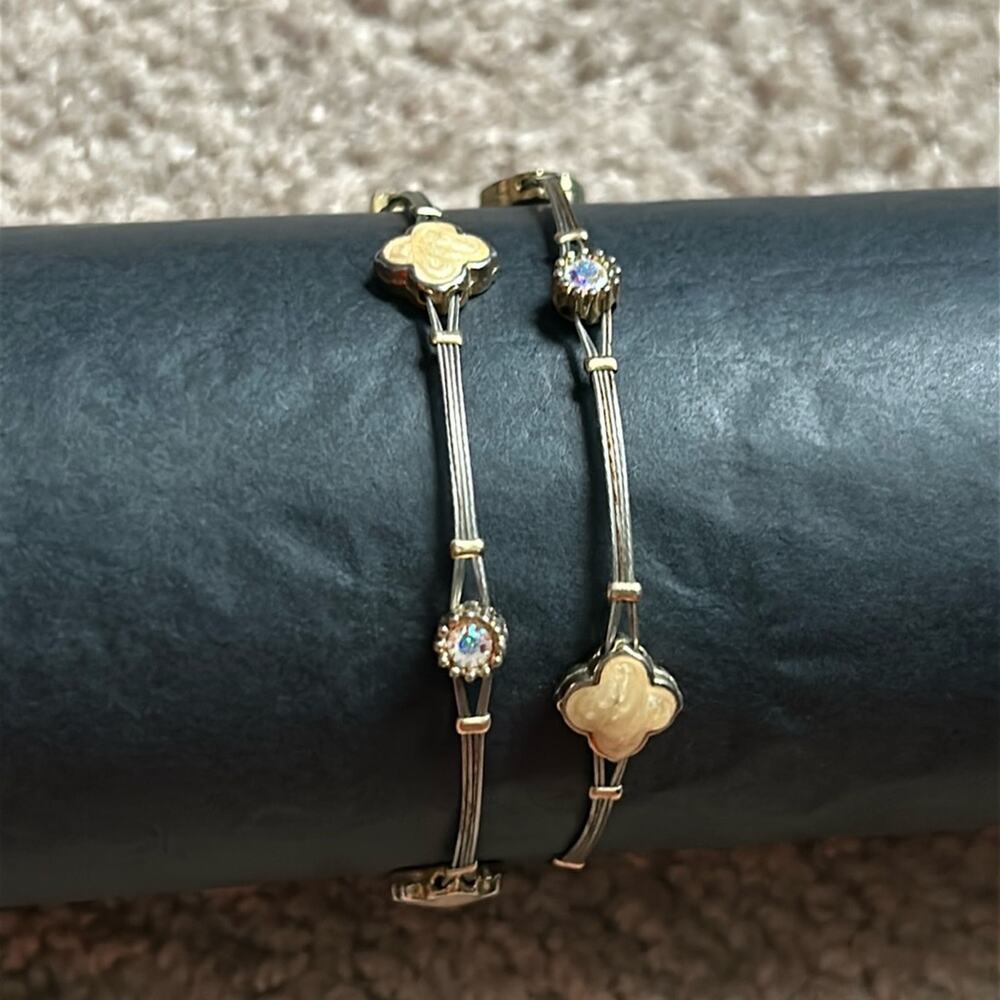 Women’s vintage‎ dainty set of 2 gold tone crystal bangle bracelets one size